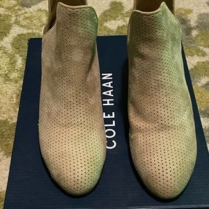 COLE HAAN Ferd Bootie.
